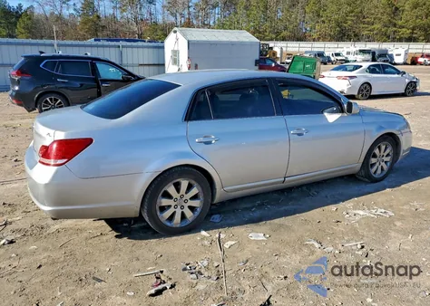 2005 Toyota Avalon Xl z USA, uszkodzony, nr VIN 4T1BK36B15U017026